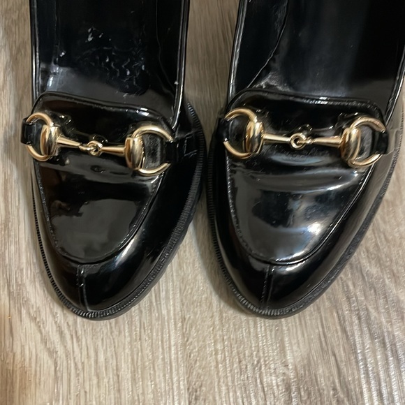 GUCCI BLACK PATENT LEATHER ROUND TOE PUMPS WITH SILVER HORSE-BIT BUCKLE 6.5 - Picture 10 of 10